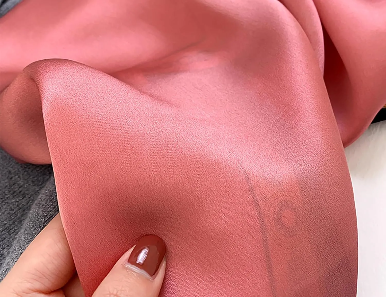 100% Mulberry Silk Scarf 21x21 Inch Lightweight Square Headscarf Small Neck Scarf Silk Scarves for Women Men