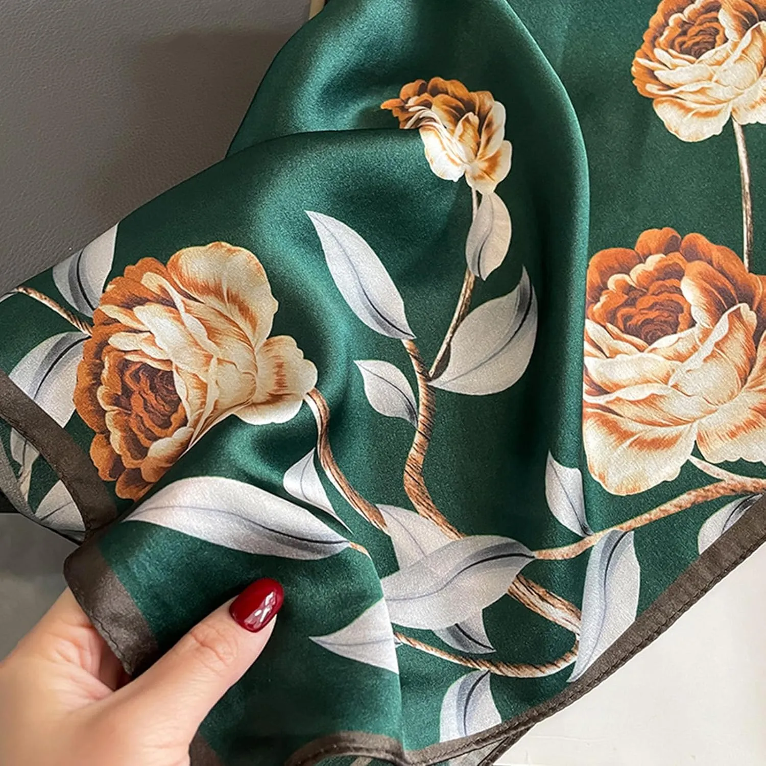 100% Mulberry Silk Scarf 21x21 Inch Lightweight Square Headscarf Small Neck Scarf Silk Scarves for Women Men