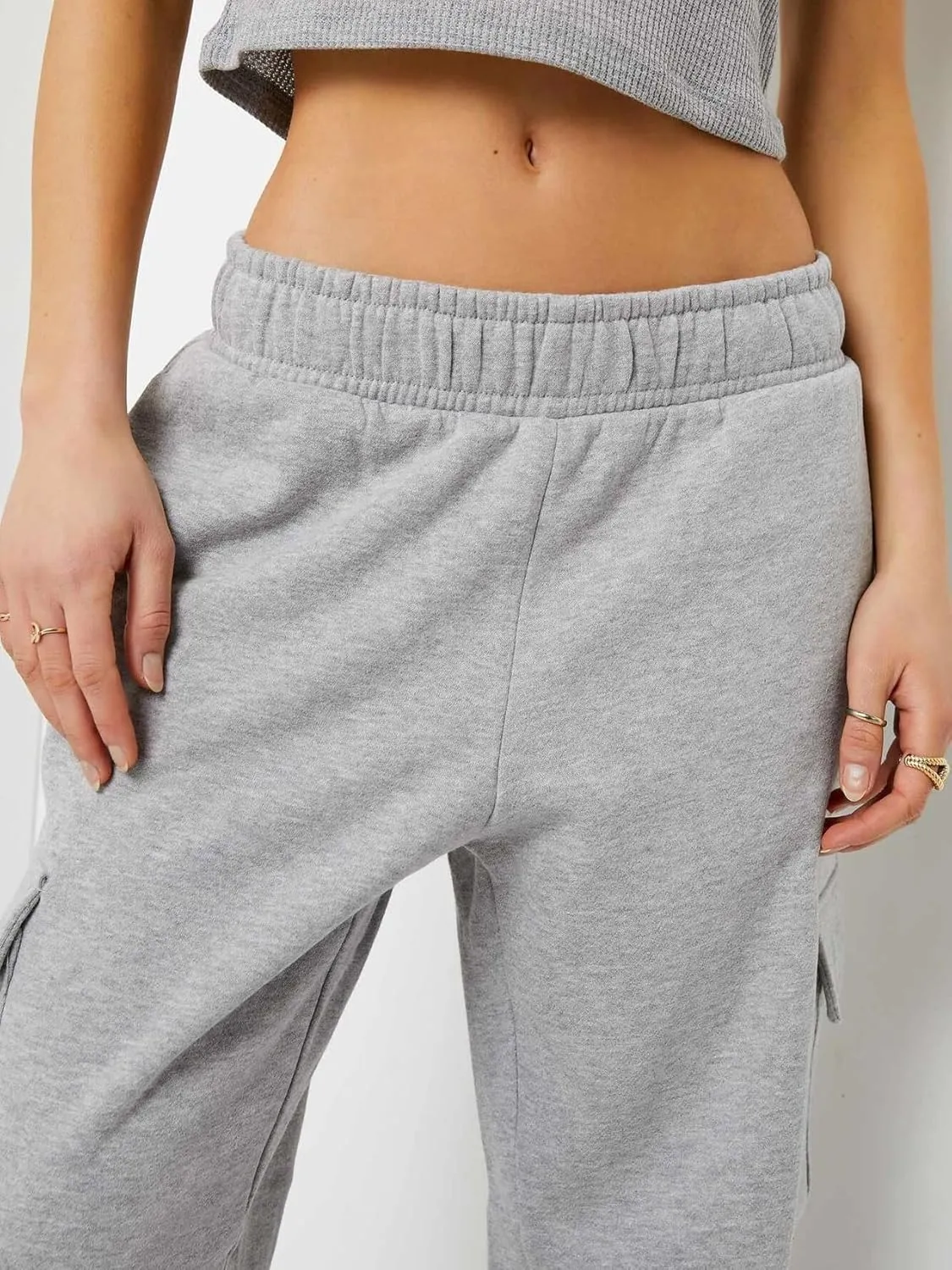 ABOCIW Womens Cargo Sweatpants Fleece Wide Leg Sweat Pants High Waisted Baggy Athletic Joggers Pants with Pockets