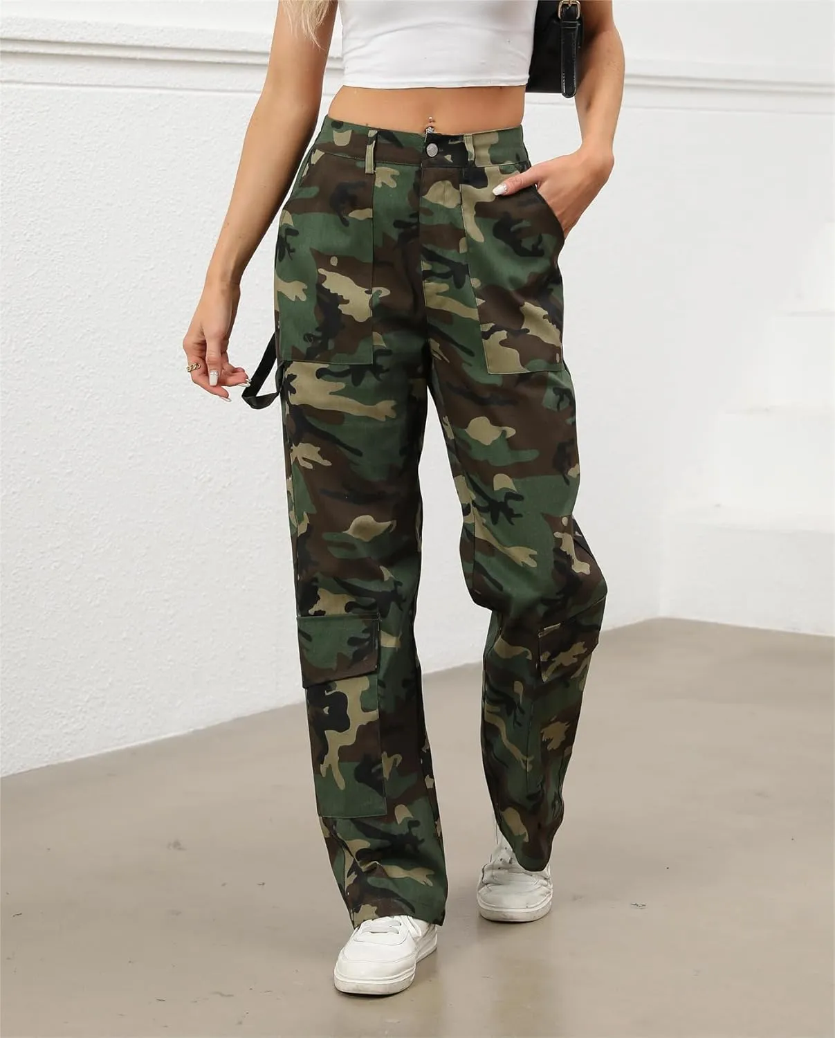 Kedera Women Camo Print Flap Pocket Wide Leg Pants Mid Waist Trousers Casual Boyfriend Cargo Parachute Baggy Pants