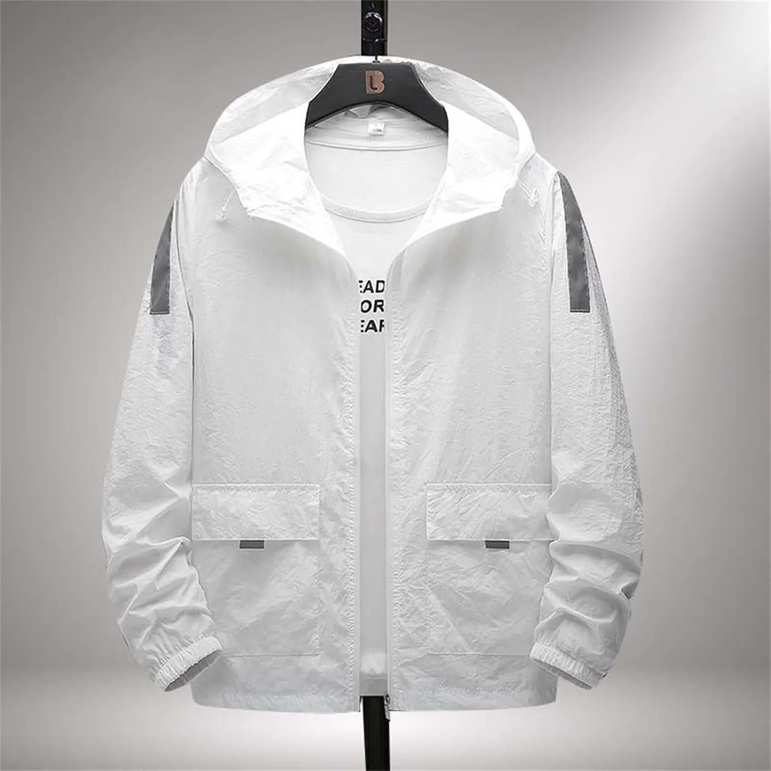 Mens Summer and Autumn Sunscreen Windproof and Rainproof Outdoor Sports Casual Breathable Jackets Winter Wool
