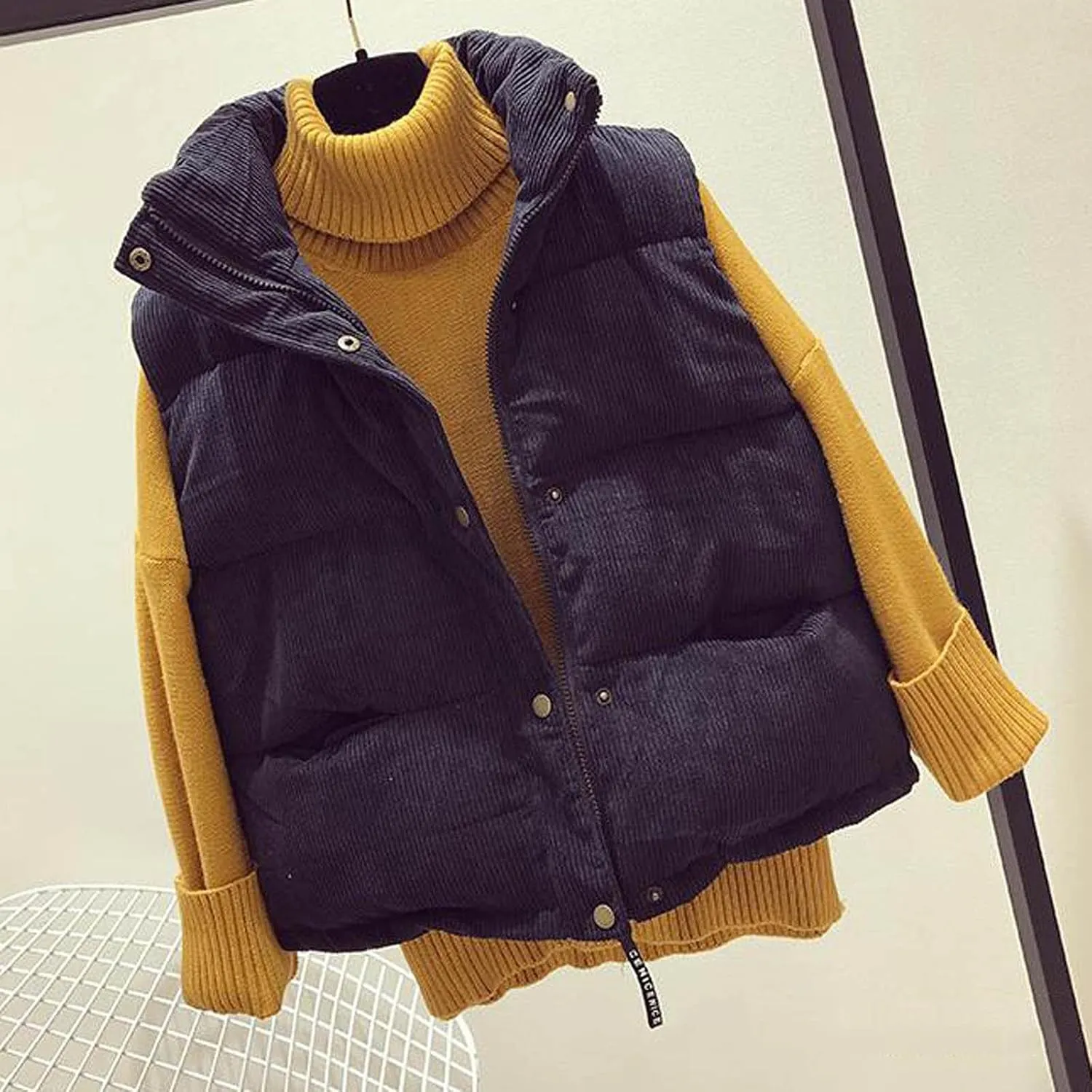 tuduoms Women's Vests Warm Puffer Vest Winter Casual Corduroy Jacket Gilet Light Packable Down Waistcoat Snaps Zip Outwear