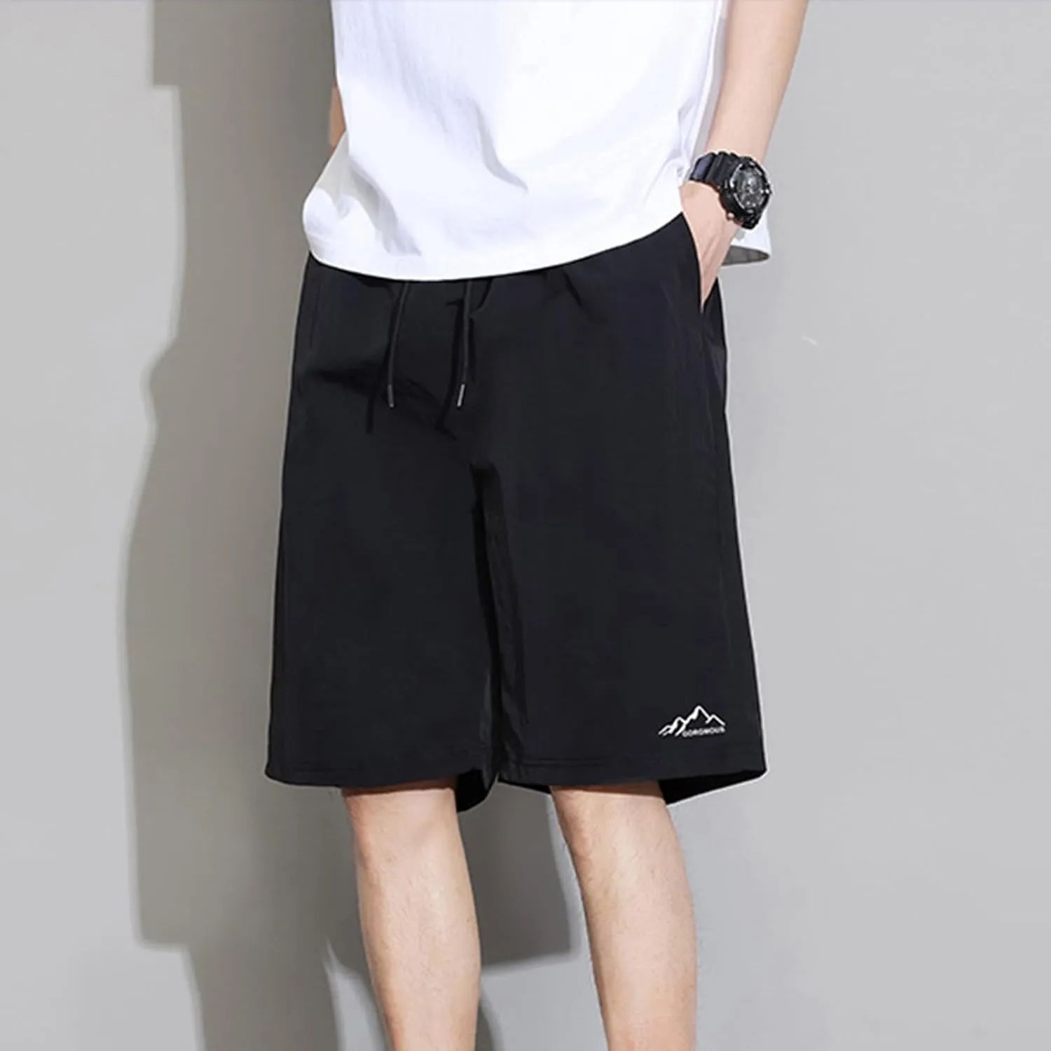 Unisex Athletic Shorts Ice Silk Quick Drying Stretch Shorts for Women Men Summer Workout Gym with Zipper Pockets