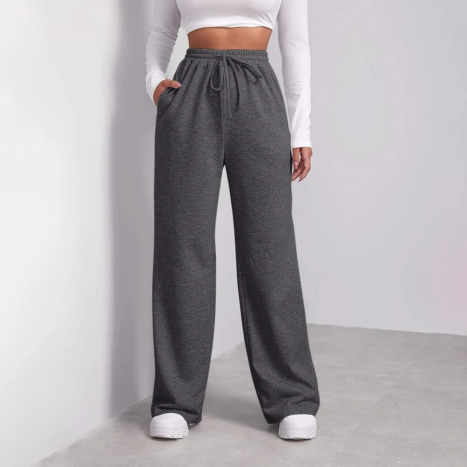 Women Wide Leg Sweatpants Baggy Straight Leg Sweatpants with Pockets Elastic Waist Flare Sweatpants Fleece Joggers